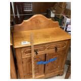 ANTIQUE MAPLE COMMODE W/ DRAWER (MADE IN EUEKA)