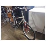 TREK NAVIGATOR 200 BIKE W/ ACCESSORIES LIKE NEW