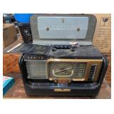 ANTIQUE ZENITH TRANS OCEANIC PORTABLE RADIO