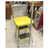 COSCO VINTAGE STYLE KITCHEN STOOL/ STEP STOOL