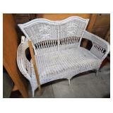 WHITE WICKER BENCH