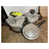 GROUP OF PRESSURE POTS COOKERS