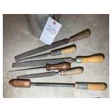 PAINT BUCKET WITH MISC WOOD HANDLE FILES