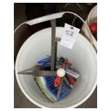 5 GALLON BUCKET CONTAINING MISC TOOLS, FILES, PRYB