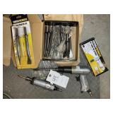 GROUP OF PNEUMATIC AIR TOOLS, AIR HAMMER, ANGLE GR