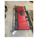 MAC TOOLS RED AND BLACK 6 WHEEL CREEPER