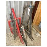 GROUP OF JACKS AND PRY BARS