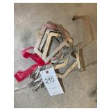 GROUP OF 6 ADJUSTABLE METAL CLAMPS