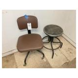 VINTAGE 4 STAR BASE OFFICE CHAIR AND METAL STOOL
