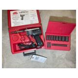 MAC TOOLS SOLDER LG400A AND MAC TOOLS GASKET CUTTE