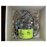 GROUP OF COSTUME JEWELRY NECKLACES