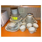 GROUP OF NORITAKE CHINA, 6013 CRESTMONT, 69 PCS