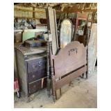 JD BASSETT MANUF BEDROOM SUITE, FULL BED FRAME, VA