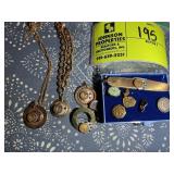 GROUP OF COSTUME JEWELRY BROACHES AND PENDANTS