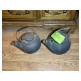 WAGNER WARE CAST IRON KETTLE AND NON MARKED CAST I