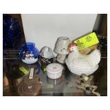 GROUP OF DECORATIVE ITEMS, HEN ON NEST, ETC