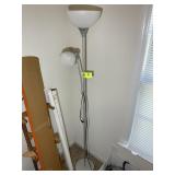 FLOOR LAMP WITH DUAL LIGHTS, 6FT TALL