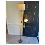 FLOOR LAMP WITH DUAL LIGHTS, 6FT TALL