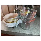 GROUP OF MISC BOWLS AND MEASURING CUPS, LIBBY, ANC