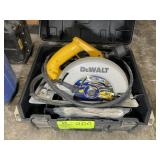DEWALT SKILL SAW DW364