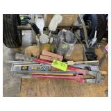 GROUP OF ASSORTED HAND TOOLS, LEVEL, CRIMPING TOOL