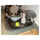 GROUP OF BAKING ITEMS AND PANS, STRAINERS, ETC