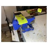 4.5 IN IRWIN BENCH VISE, NEEDS TO BE REMOVED BY BU