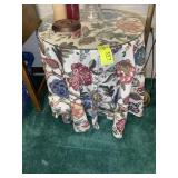 ROUND SIDE TABLE WITH GLASS TOP, 23 IN DIAMETER X