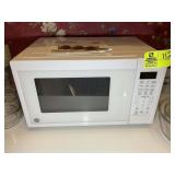 GE COUNTERTOP MICROWAVE, 900W, MODEL JES1095DM1WW,