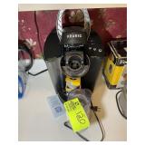 KEURIG COFFEE MAKER WITH BRAUN COFFEE BEAN GRINDER