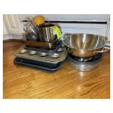 GROUP OF MISC BAKING PANS, STRAINER, SIFTER, ETC