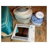 HUMIDIFIERS AND VANITY LIGHT MIRROR, TO BE REMOVED