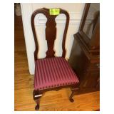 PAIR OF FINE DINING CHAIRS WITH BURGENDY UPHOLSTER