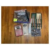 GROUP OF ASSORTED FLATWARE AND SERVING UTENSILS