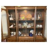 CONTENTS OF CHINA CABINET INCLUDING CANDY DISHES,