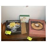 GROUP OF SERVING ITEMS INCLUDING CHIP N DIP, CAKE