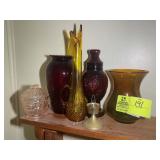 GROUP OF DECORATIVE VASES AND JARS WITH LIDS