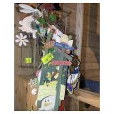 GROUP OF HOLIDAY THEMED YARD DECORATIONS