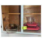 GROUP OF PYREX BAKING DISHES AND MEASURING CUP