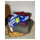 GROUP OF MISC BLANKETS AND THROWS