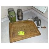 ASSORTED GROUP INCLUDING SALAD MASTER CUTTING BOAR