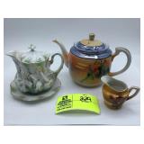 Appears to be porcilan chocolate pot with lid and