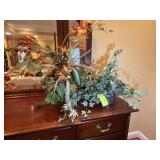 GROUP OF ARTIFICIAL FLOWERS