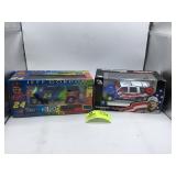 PAIR OF BROOKFIELD COLLECTORS GUILD 1/25 SCALE DIE