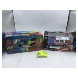 PAIR OF BROOKFIELD COLLECTORS GUILD 1/25 SCALE DIE