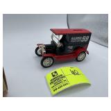 ERTL COLLECTABLES FORD MODEL T DIECAST METAL VEHIC