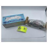 RACING CHAMPIONS 1937 CHEVY CABRIOLET 1/25 SCALE C