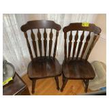 PAIR OF BENNINGTON PINE DINING CHAIRS