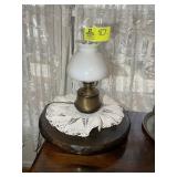 ELECTRIFIED OIL LAMP STYLE LAMP 16 IN TALL AND LAZ