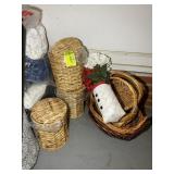 GROUP OF WICKER STYLE BASKETS